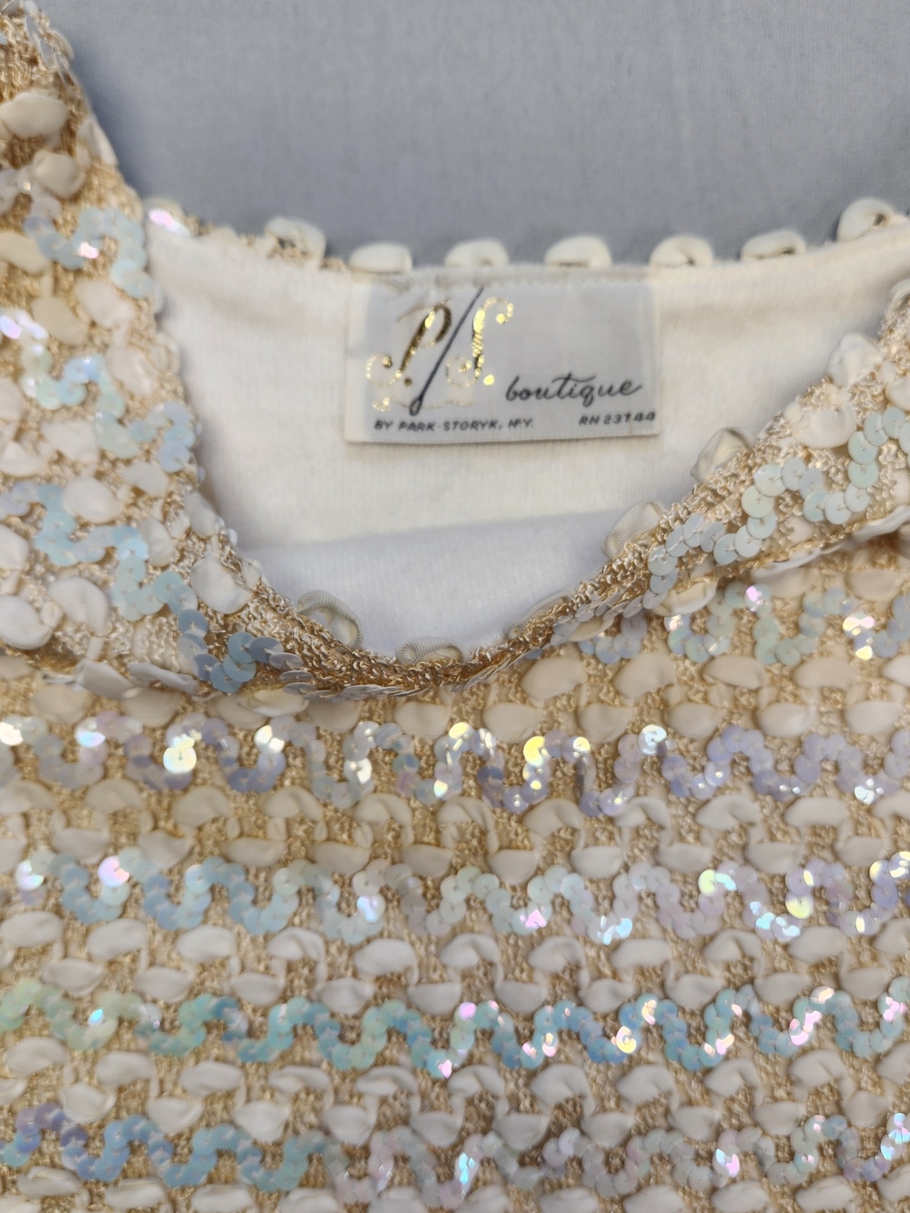 P.S Boutique VTG Sleeveless Sequined Shell Top Ivory Lined Vintage ‘60s Sz Small - Picture 2 of 6